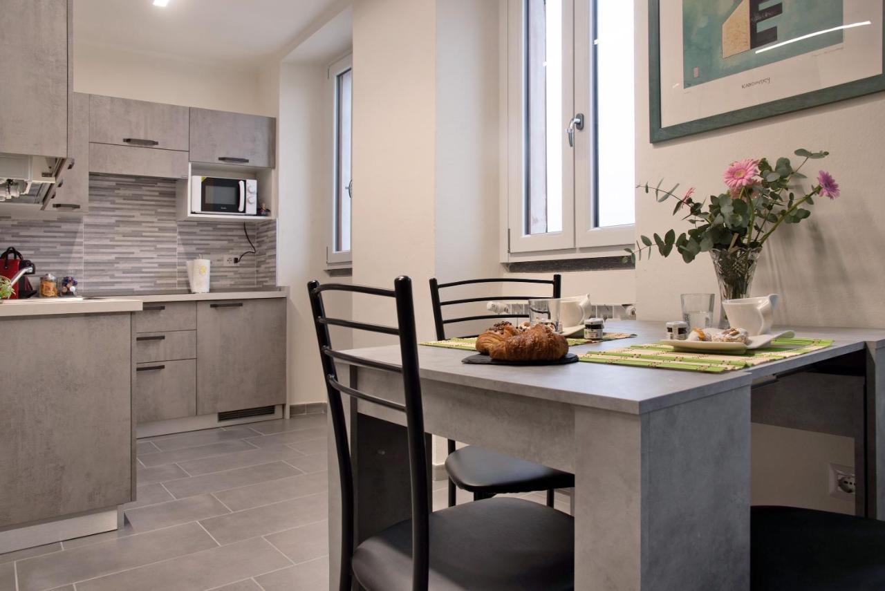 Efihouse Lago Maggiore Apartment Luino Exterior photo
